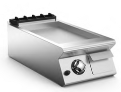 40 cm Gas Fry Top with Smooth Sloping Hotplate.