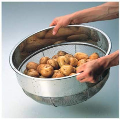 WIDE WIRE BASKET W/ HANDLE 65X12X28cm - Mabrook Hotel Supplies