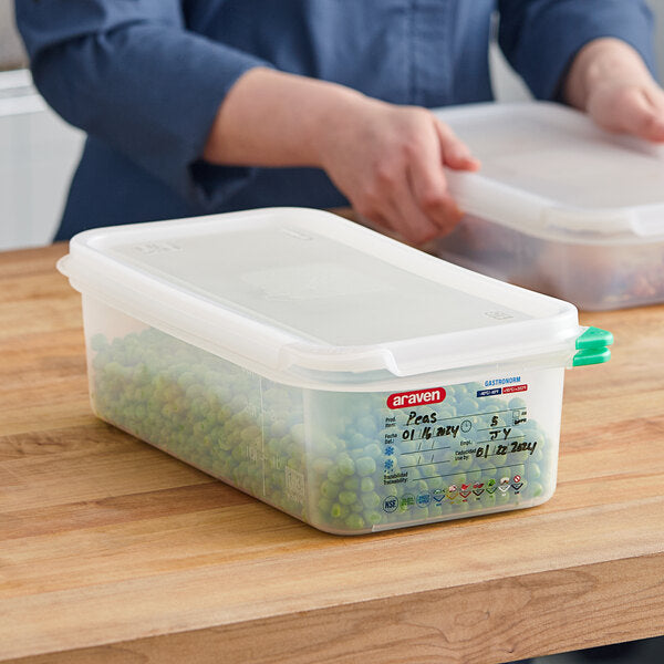 ARAVEN 03030 1/3 SIZE TRANSLUCENT POLYPROPYLENE FOOD PAN WITH AIRTIGHT LID - 4" DEEP