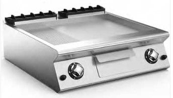 GAS FRY-TOP WITH SLOPING HOTPLATE 2/3 SMOOTH 1/3 RIBBED. POWER: 12KW GAS. DIM: 800X730X250 MM. - Mabrook Hotel Supplies