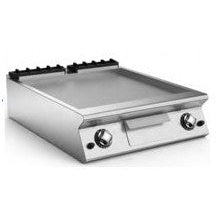 80 cm Gas Fry-Top with Thermostatically-Controlled Smooth Sloping Hotplate.