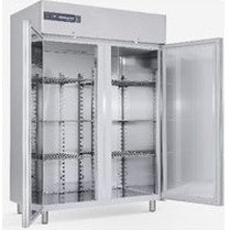 (1050000999) 2 Solid Door Upright Chiller with 3 Shelf Each Door -Performance 1400 TN MONO.