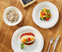 SET OF 6 DINNER PLATES, ROUND BOWLS & BONE PLATES