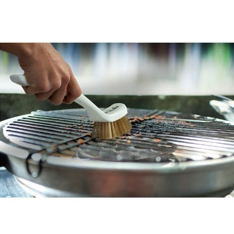 IGEAX RECTANGULAR BRUSH WITH HANDLE, WHITE, MEDIUM BRISTLE RESISTANT TO HIGH TEMPERATURES - Mabrook Hotel Supplies