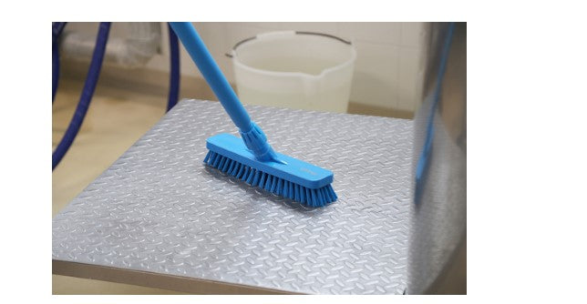 IGEAX WASHING BRUSH 30 CM, BLUE, MEDIUM BRISTLE - Mabrook Hotel Supplies