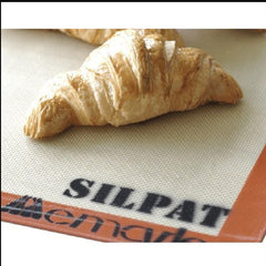 DEMARLE SILPAT PASTRY MAT. DIM: 40 X 30 CM - Mabrook Hotel Supplies