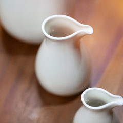 RAK JUG, IVORIS WHITE, 65 CL, HEIGHT: 18.5 CM - Mabrook Hotel Supplies