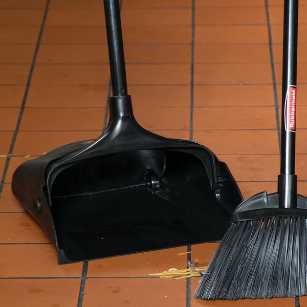 RUBBERMAID EXECUTIVE SERIES™ LOBBY PRO® DUSTPAN WITH LONG HANDLE, BLACK - Mabrook Hotel Supplies