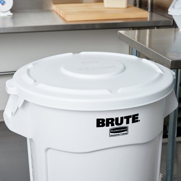 RUBBERMAID BRUTE™ 20 GALLON LID WHITE - Mabrook Hotel Supplies