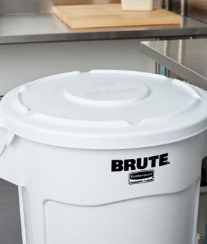 RUBBERMAID BRUTE™ 20 GALLON LID WHITE - Mabrook Hotel Supplies