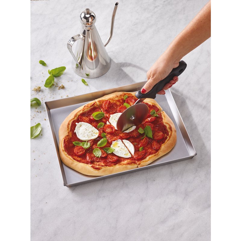 PADERNO PIZZA WHEEL 10 CM - Mabrook Hotel Supplies