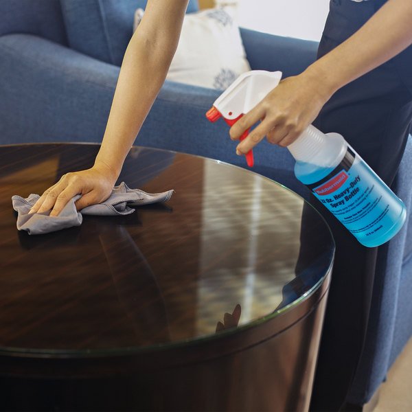 RUBBERMAID EXECUTIVE SERIES™ 32 OZ SPRAY BOTTLE, WHITE - Mabrook Hotel Supplies