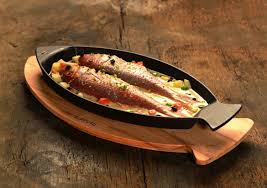 LAVA FISH CAST IRON  PLATE - Mabrook Hotel Supplies