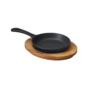 LAVA ROUND SKILLET AND WOODEN PLATTER, 12CM - Mabrook Hotel Supplies